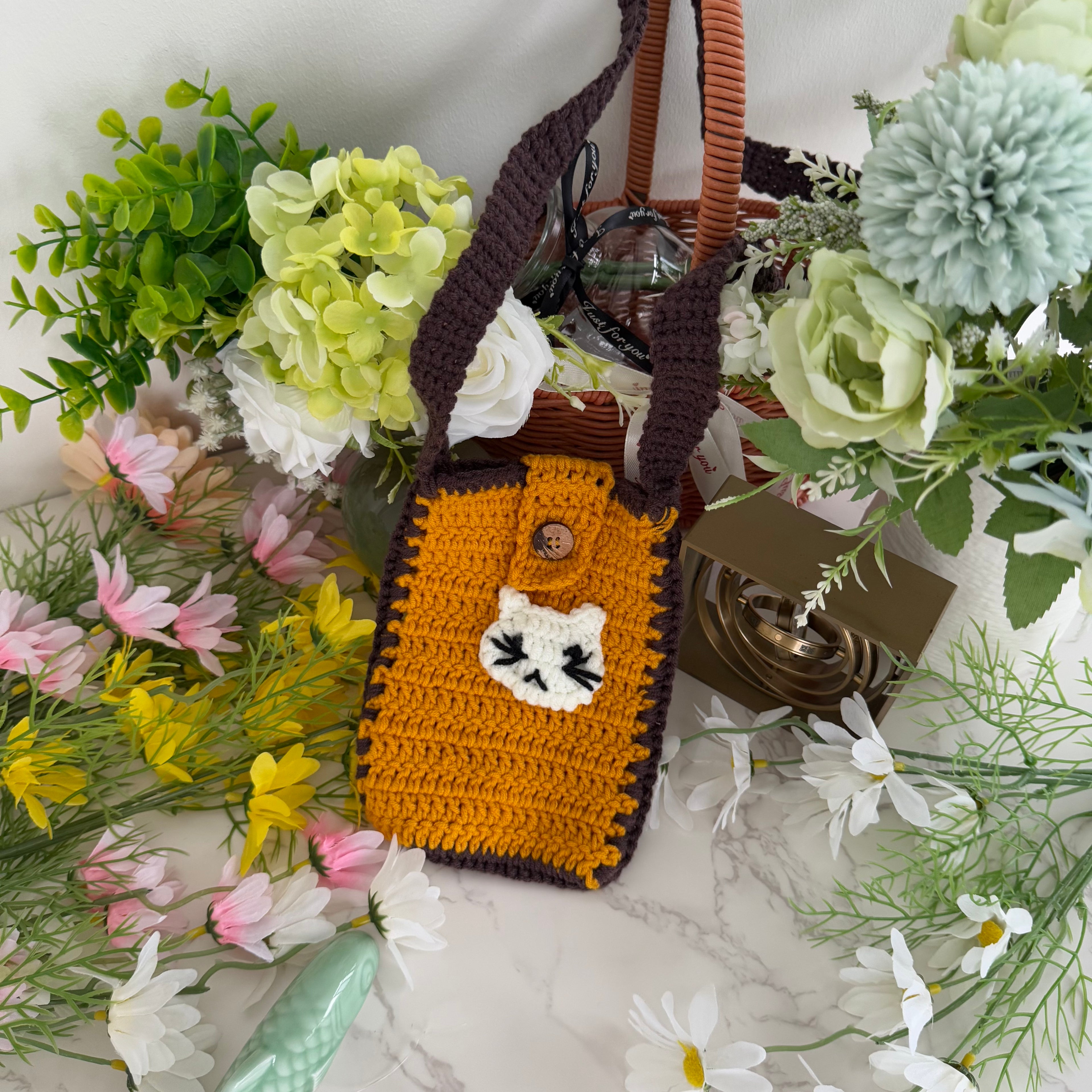 cute yellow and brown cat memory bag