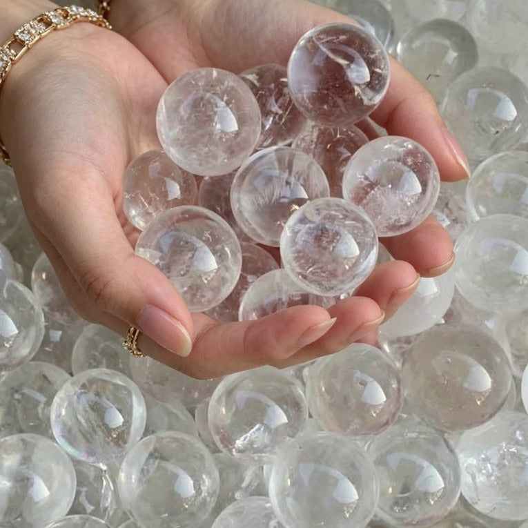 Natural Brazilian Clear Quartz Sphere Polished Raw Crystal Ball Ornament Wealth Good Luck Home Living Room Decor Gift Accessory