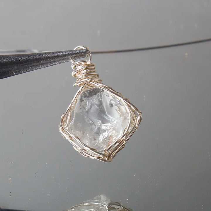 Natural Raw Crystal Wire Wrapped Pendant Necklace Alloy Chain Clear Quartz Rose Quartz Amethyst Dainty Clavicle Chain For Couple Daily Jewelry