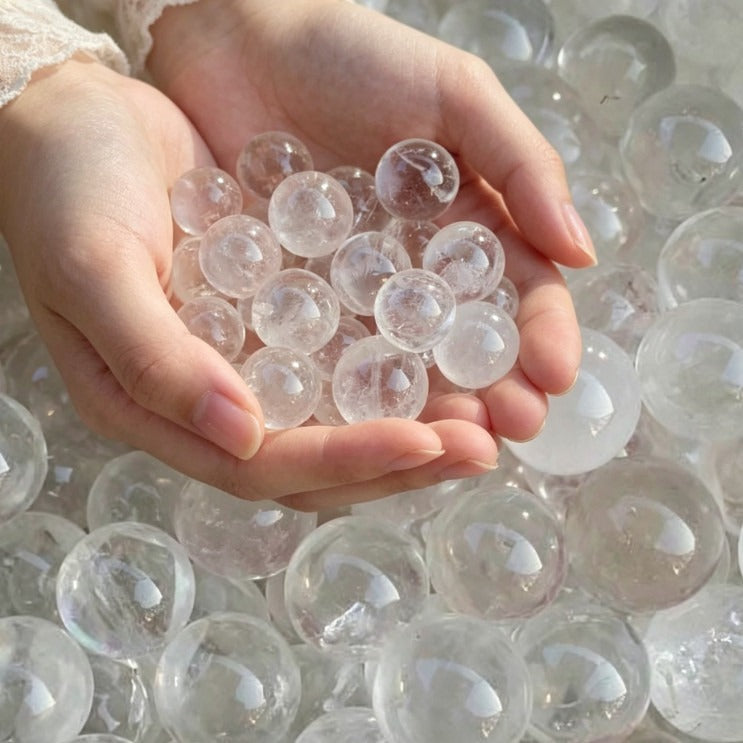 Natural Brazilian Clear Quartz Sphere Polished Raw Crystal Ball Ornament Wealth Good Luck Home Living Room Decor Gift Accessory