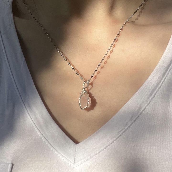 Original Design Raw Crystal Necklace For Women Minimalist High End Niche Ins Style Braided Rope Necklace Romantic Valentines Day Gift For Her